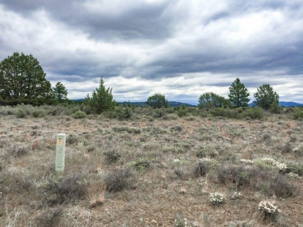 1.52 Acres in Klamath County - Image 4