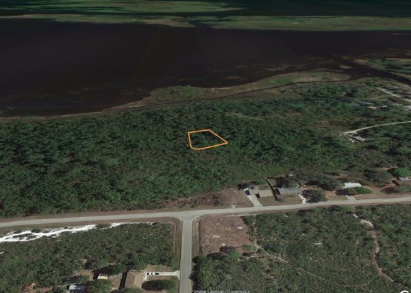 .33 acres in Highlands County, Florida - Image 14