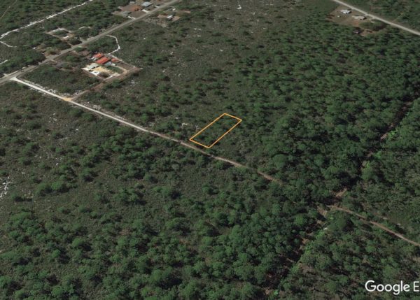 .35 acres in Highlands County, Florida - Image 18
