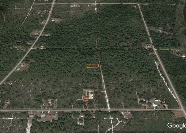 .35 acres in Highlands County, Florida - Image 17