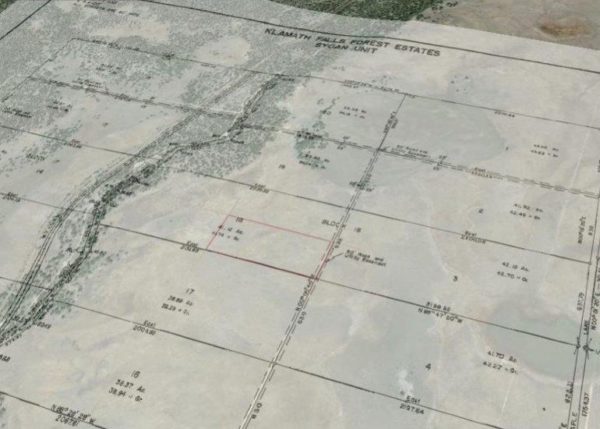 9.53 acres in Klamath County, OR - Image 8