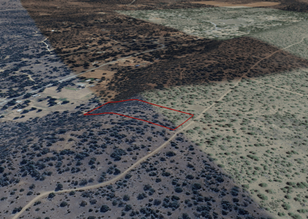 4.57 acres near Bonanza, OR - Image 12